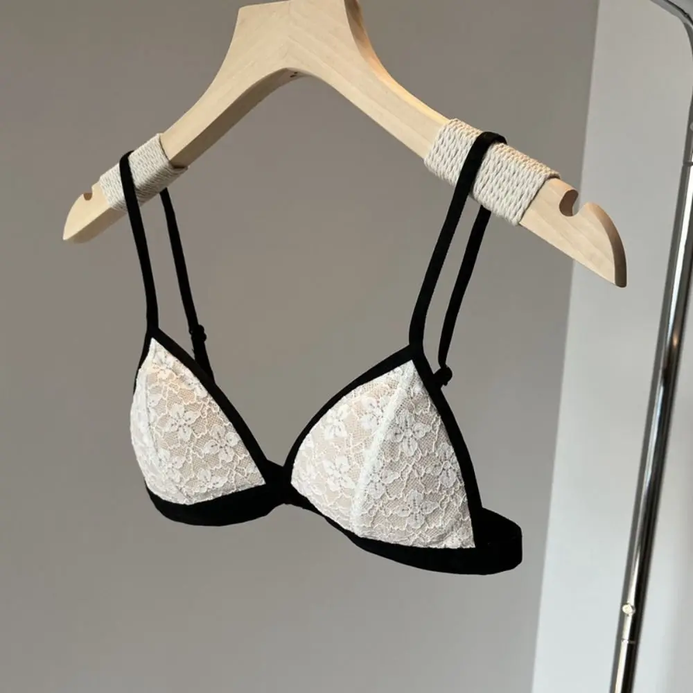 Comfortable Sweet Wireless Deep V Bra Shockproof Anti-sagging Underwear for Women Thin Lingerie Lace Push Up Bra Girls