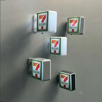 Miniaturní LED světelná cedule Magnet na ledničku Mini mrazák Model Noční světlo Dekorace domečku pro panenky 7 Hračka do supermarketu Skříňka 10 nejlepší prodej Buzo formule 1 - №4