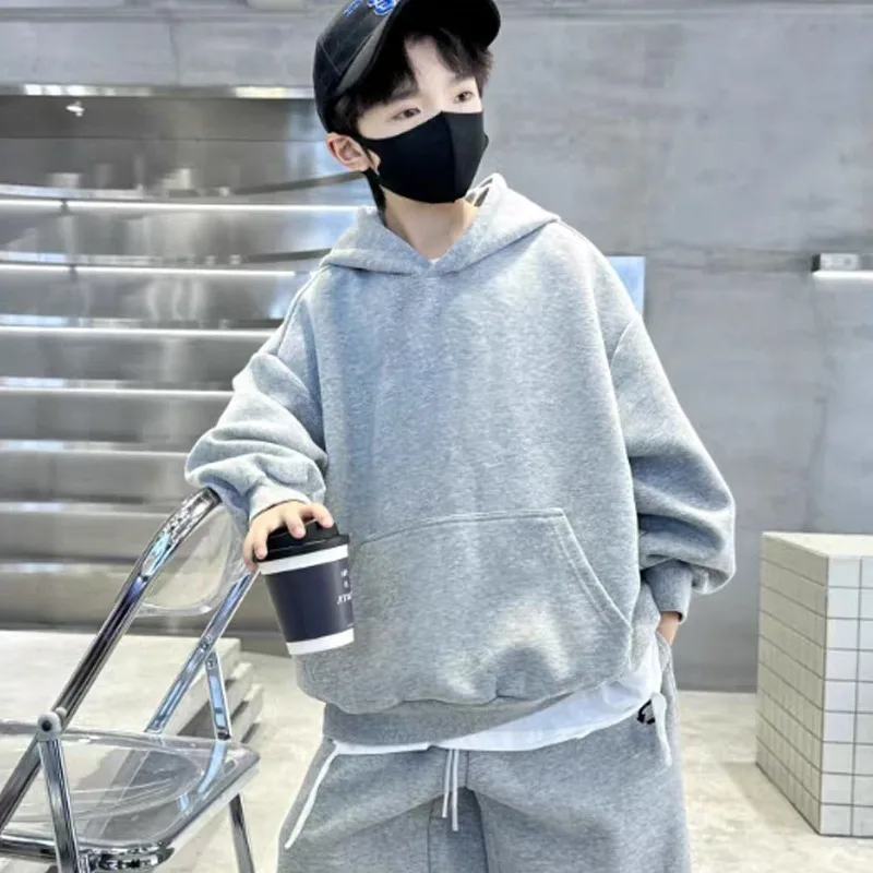 ملابس الأولاد لخريف وشتاء 2025 مع قلنسوة وأكمام طويلة من المخمل الصلب تي شيرت للمراهقين للأطفال فضفاض 4 6 7 8 9 10 11 12 سنة