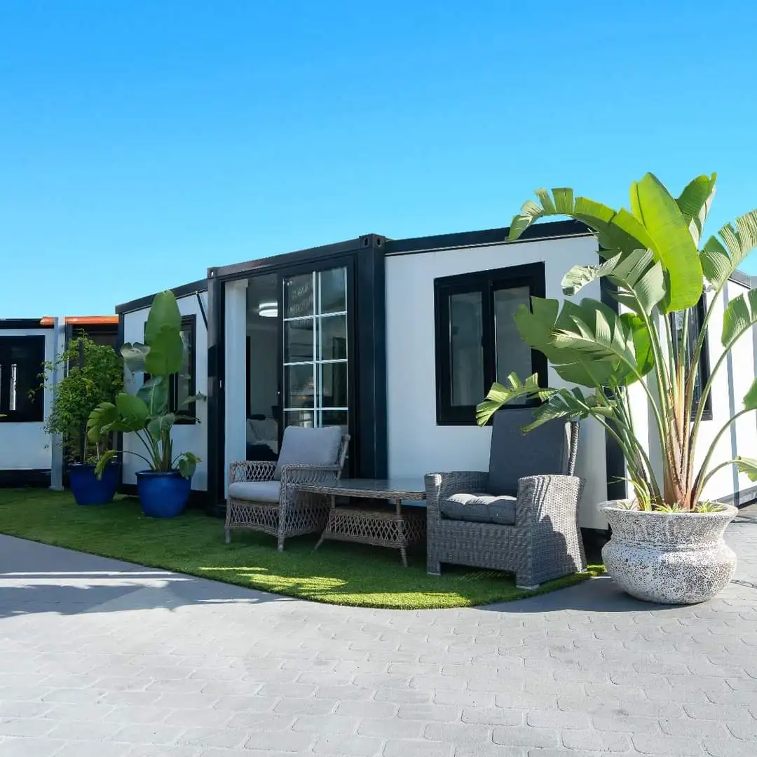 Portable Expandable House 20ft 40ft Container Prefab Home with All Living Essentials Kitchen Bedroom and Washroom