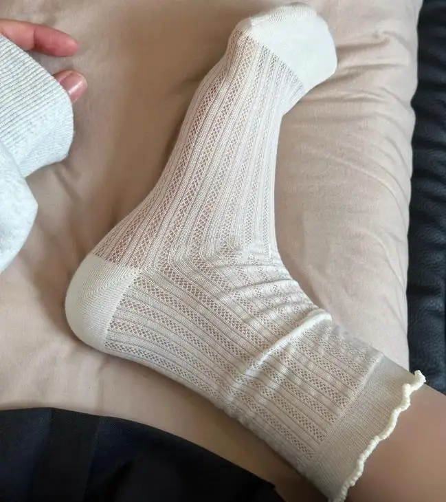 Randomly Selected 5 Pairs of New Japanese-Style Thin Lace Hollow-Out Slouch Socks