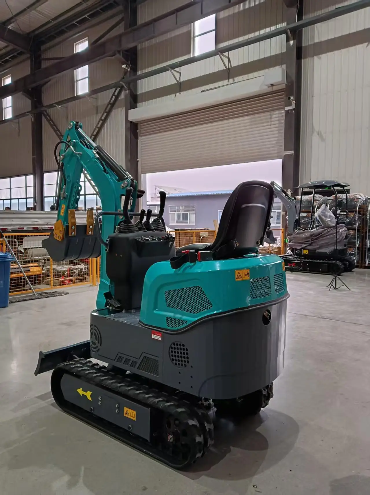 

Mini excavator for agricultural orchards 1.2-ton multifunctional excavator with accessories earthmoving excavator for sale