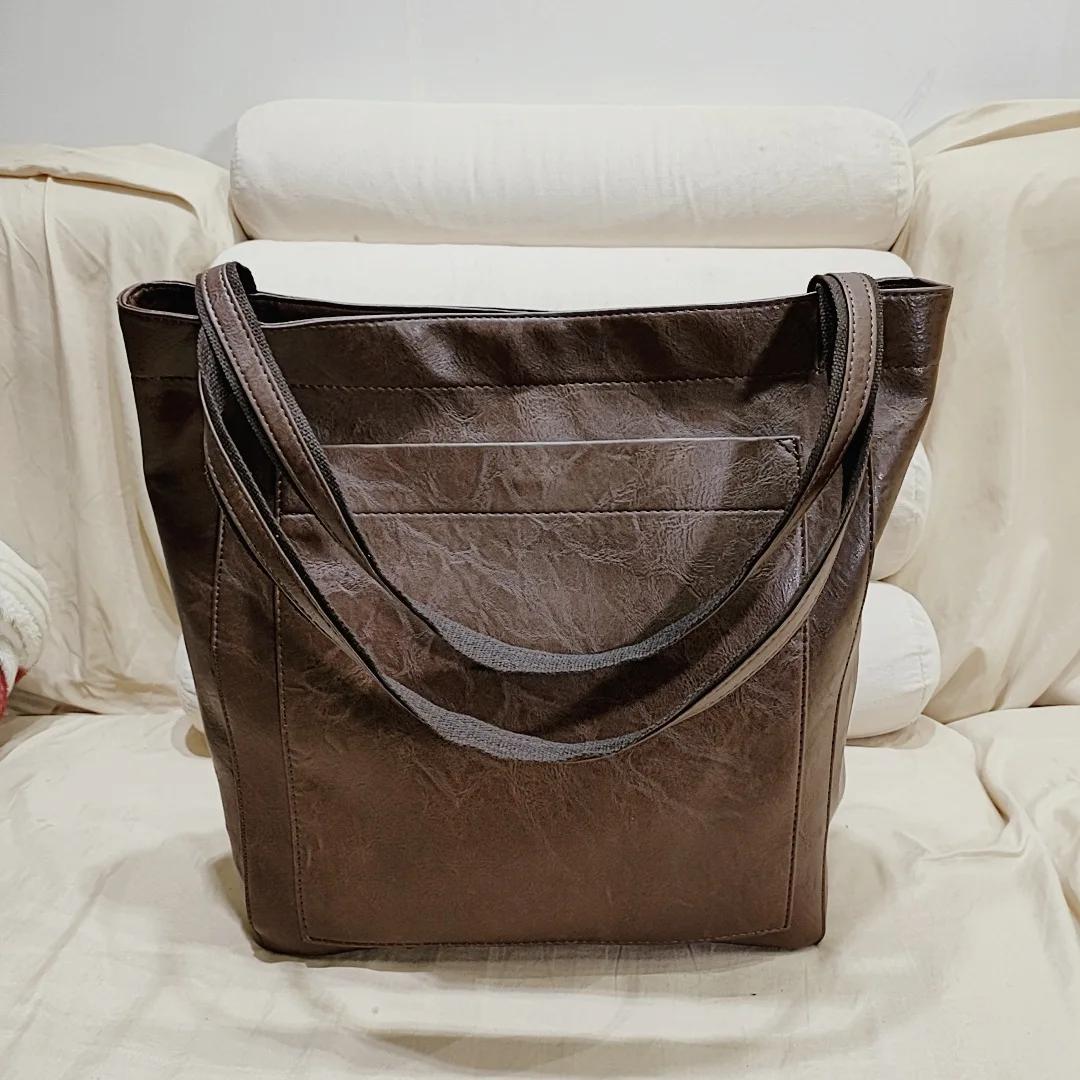 2023 New Soft  Handheld One Shoulder Vintage Oil and Wax Leather High CapacityTote Cross Border  Bags For Women