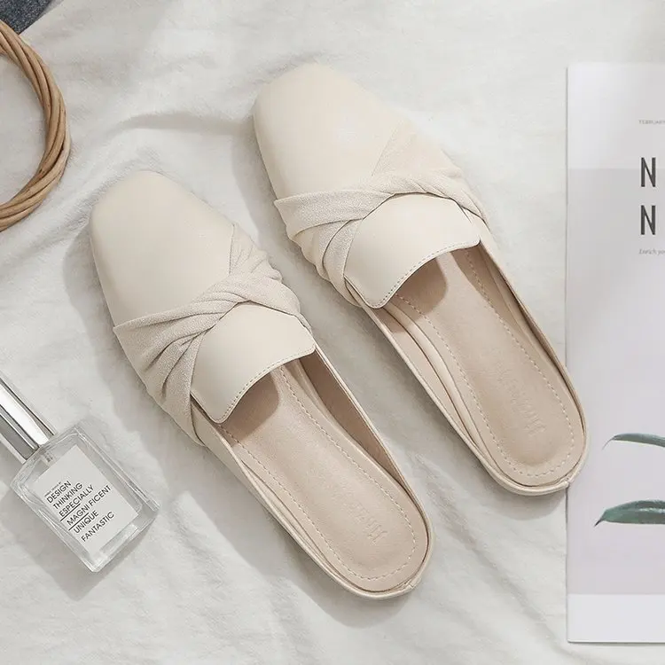 Cool slippers for women wearing summer 2025, trendy and versatile, bow bow square toe half drag women's shoes
