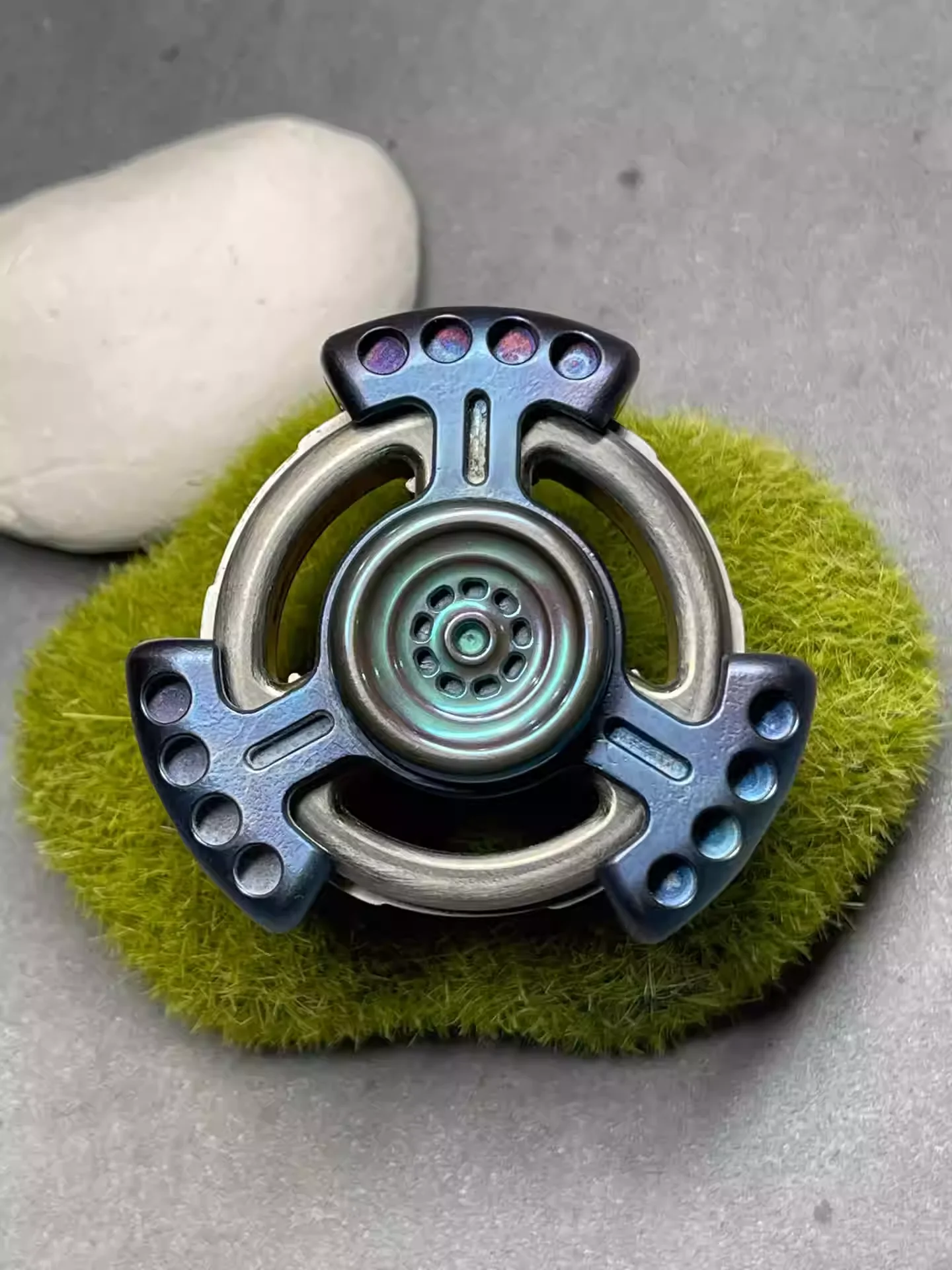 

T-Max curvature engine gyroscope, titanium storm pure mechanical linkage gyroscope out of stock limited edition