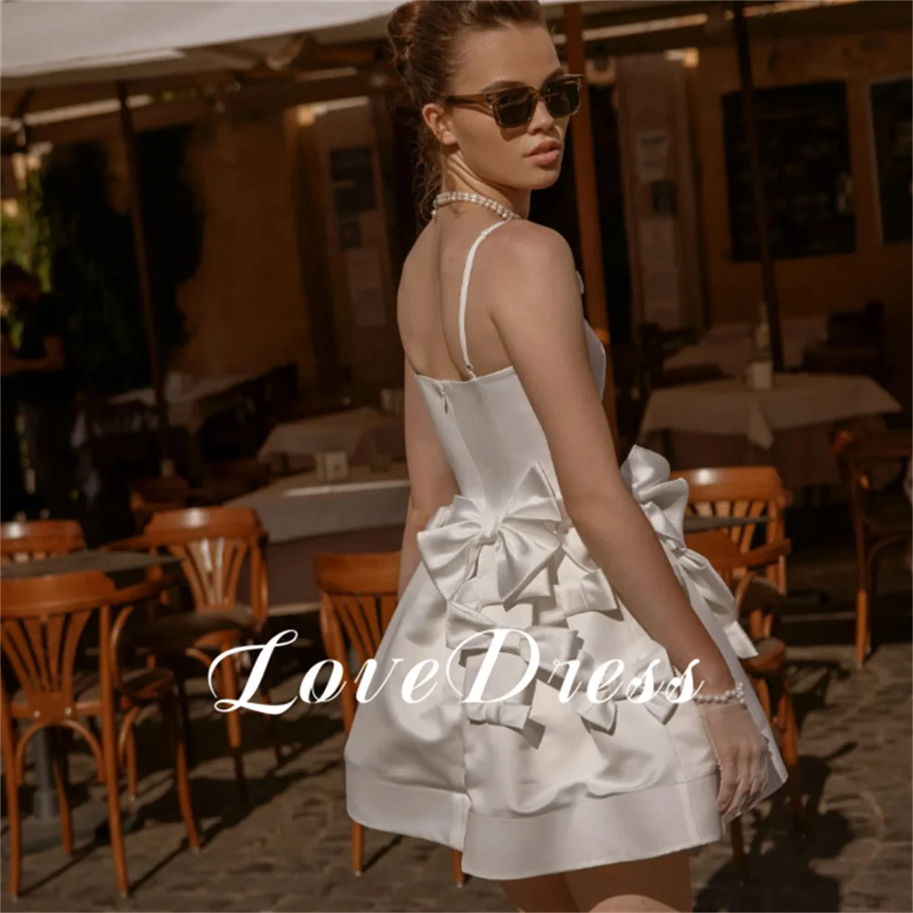 Love Exquisite Short A-Line Bow Spaghetti Straps Stain Wedding Dresses Charming Above Knee Sleeveless Backless Sexy Bridal Gowns