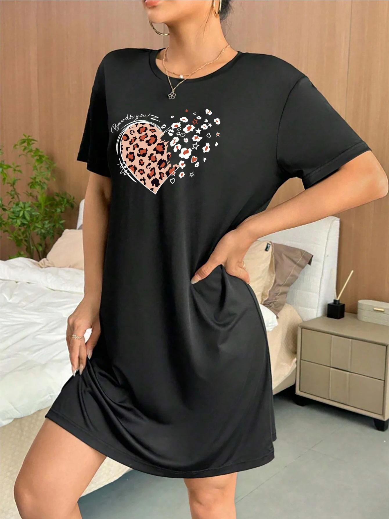 Printed Short-Sleeved Pajamas