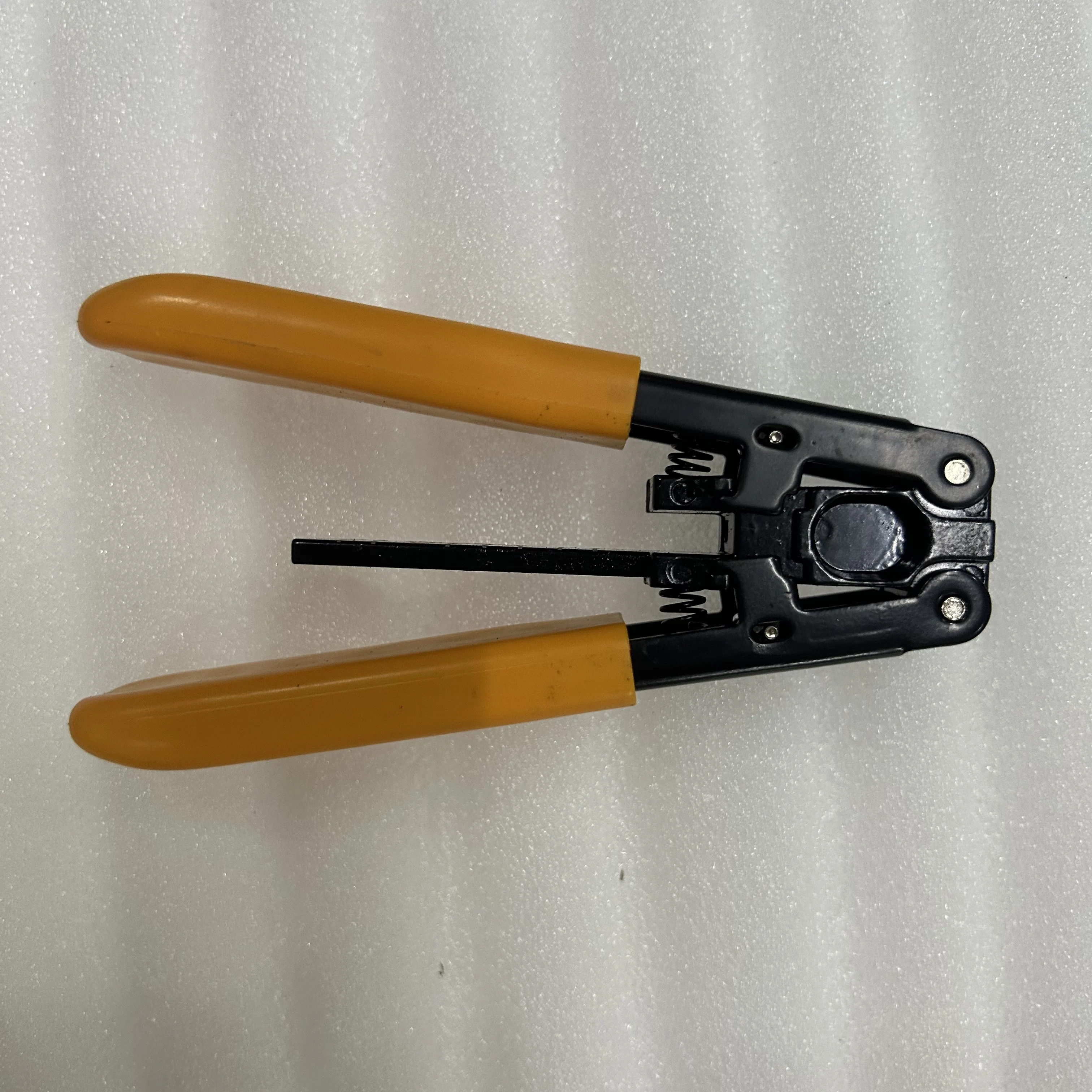 

Optical Fiber Stripper,Fiber Optic Stripping Peeling Shelling Tool 2~3mm Optical Fiber Leather cable opener cold junction tools