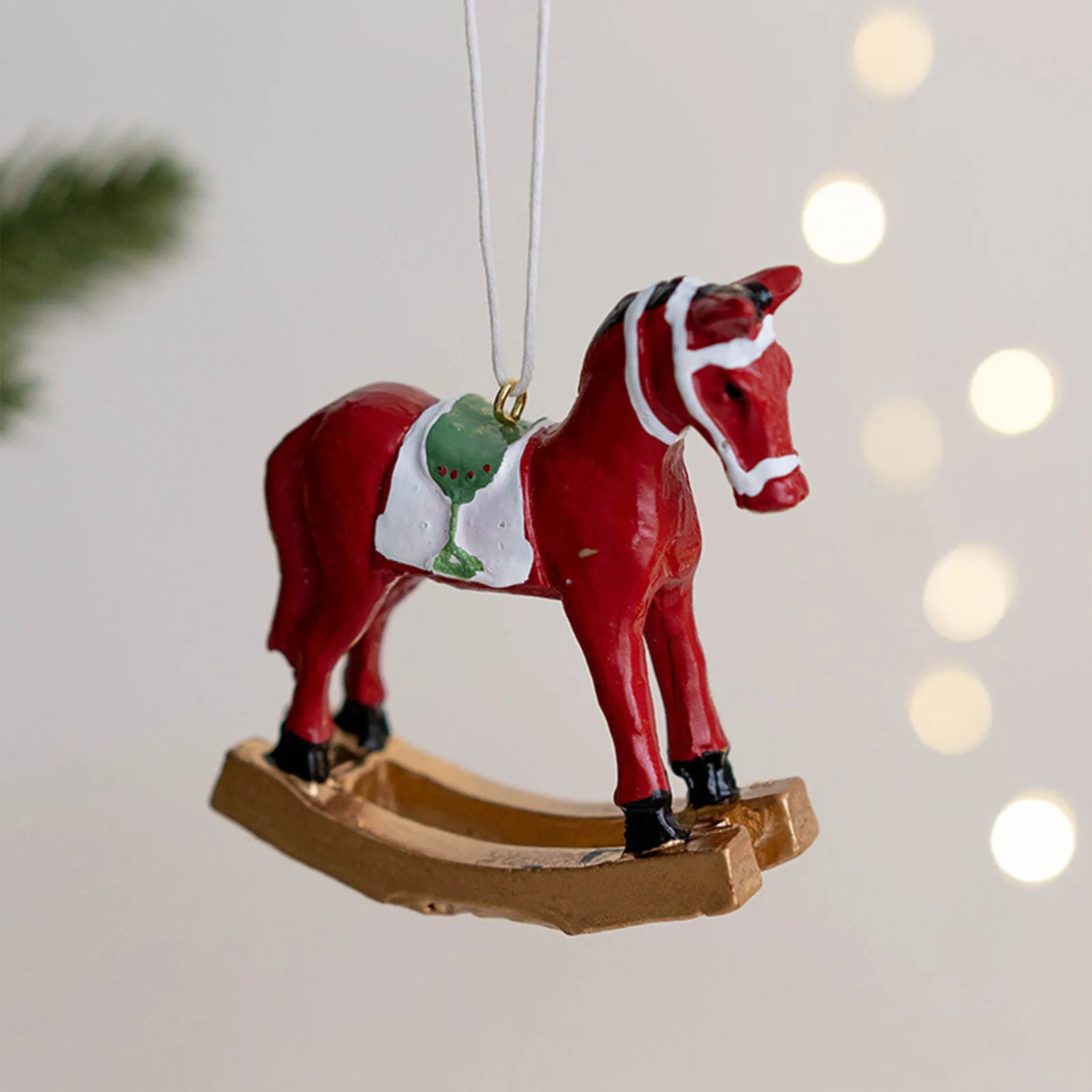 

Christmas Decorative Pendant Vintage Painted Resin Wooden Horse Hanging Thanksgiving Day Navidad New Year Party Decoration Props