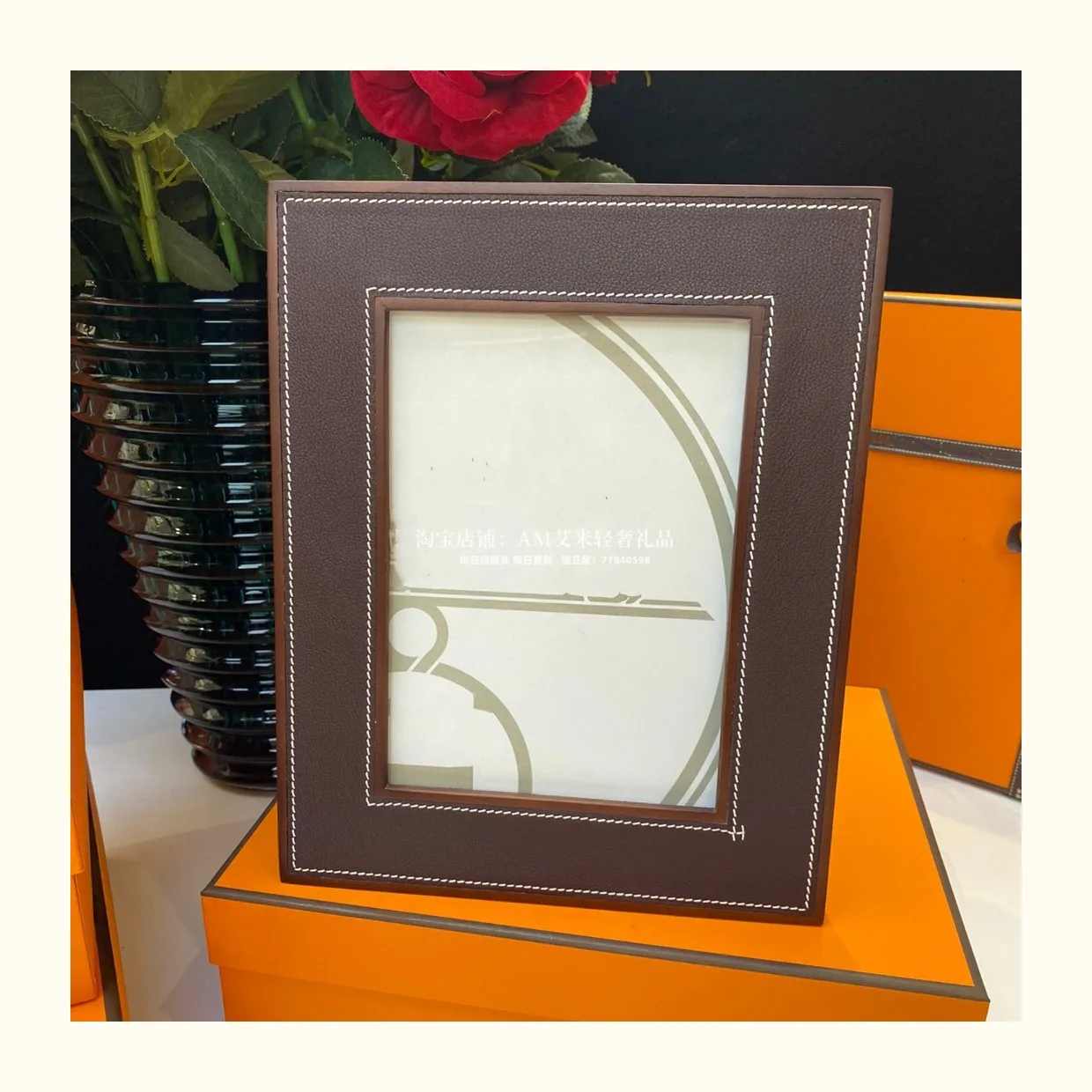 European  Simple Home Decoration Ornaments Natural Peach Heart Solid Wood Smooth Cowhide Photo Frame Put Seven Inch Photo Gift