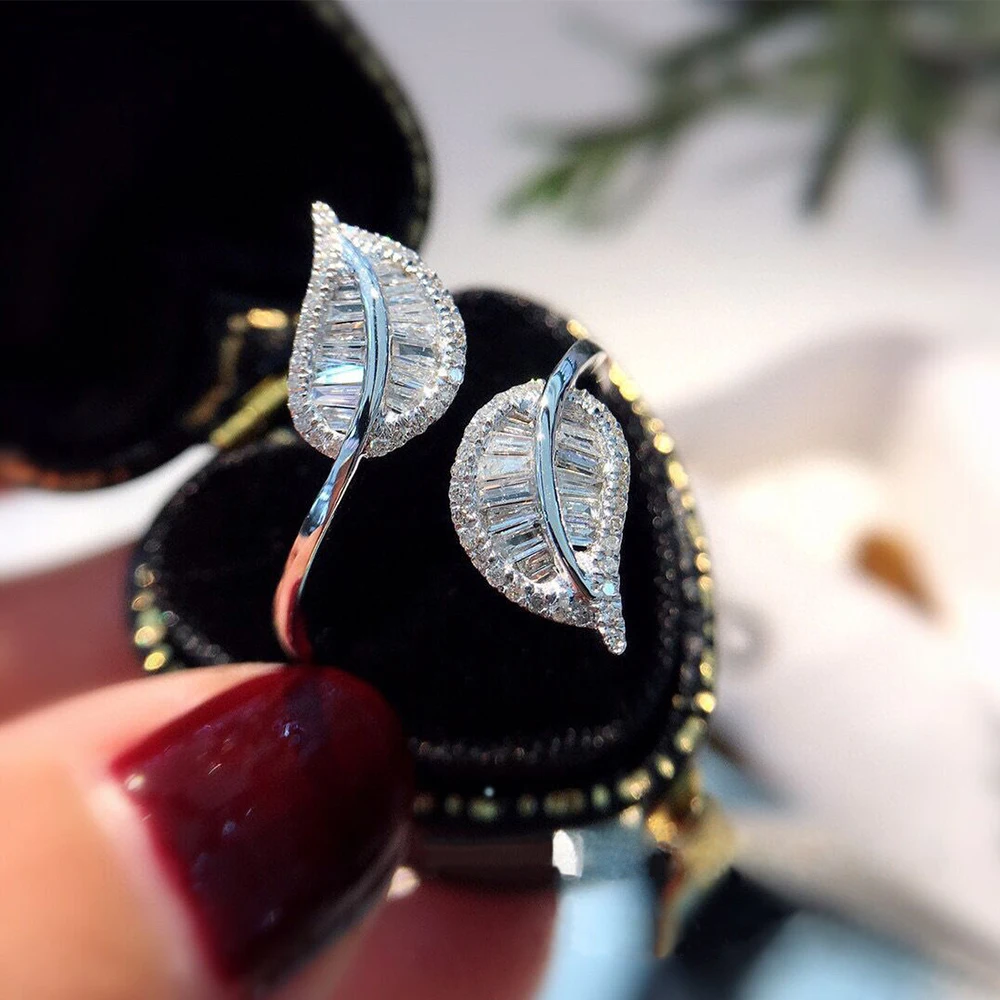 Huitan Luxus Blatt Verstellbare Öffnung Ringe für Frauen Silber Farbe Braut Hochzeit Ringe Kristall Zirkonia Mode Schmuck