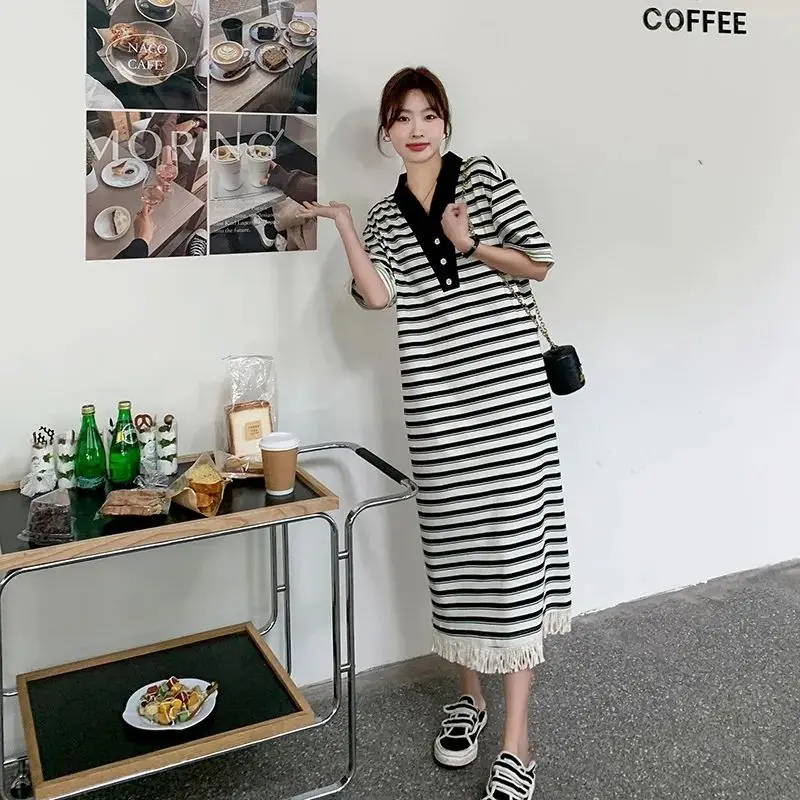 ฝรั่งเศสสบายๆหลวมสไตล์ขี้เกียจชุดใหม่ของผู้หญิงฤดูร้อนบางลายเสื้อยืดชุดยาวชุด