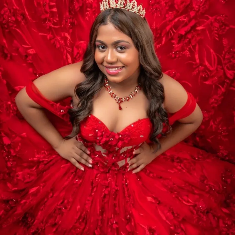 فساتين Quinceanera باللون الأحمر اللامع قبالة الكتف مزينة بالخرز على شكل زهرة تول المكسيكي فيستدوس دي 15 أنوس الأميرة الحلوة 16 عيد ميلاد