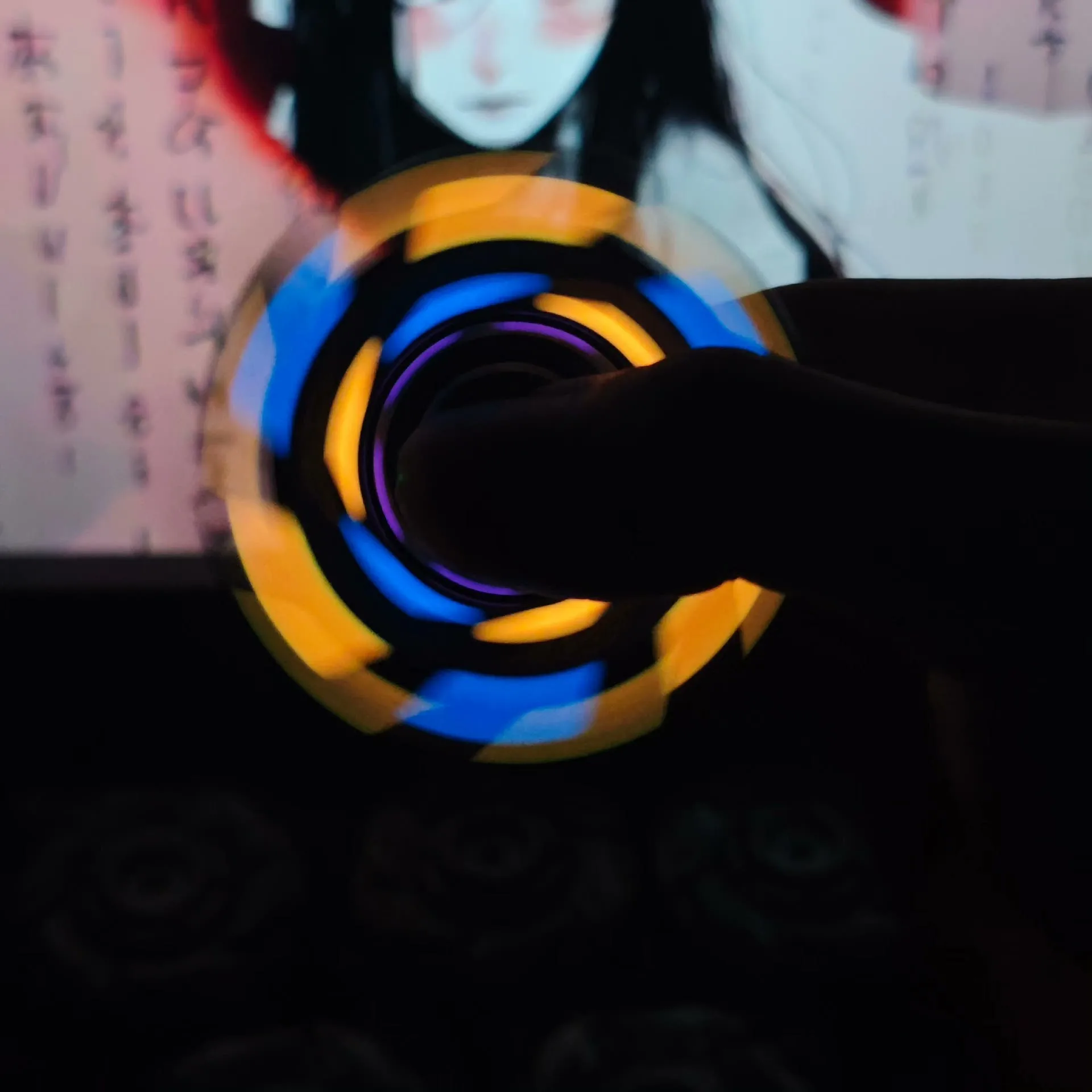 

Серебряный светящийся пескоструйный гироскоп на кончиках пальцев, нержавеющая сталь, двойной подшипник, EDC, декомпрессионная игрушка 08, дизайн