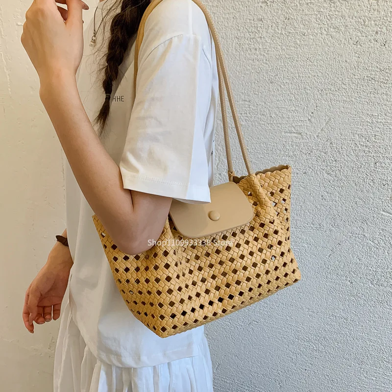 New Solid Hollow Grid Embossed PU Open Top Shoulder Bag Matching Small Woven Coin Pouch Simple Snap Flap Thin Long Hand