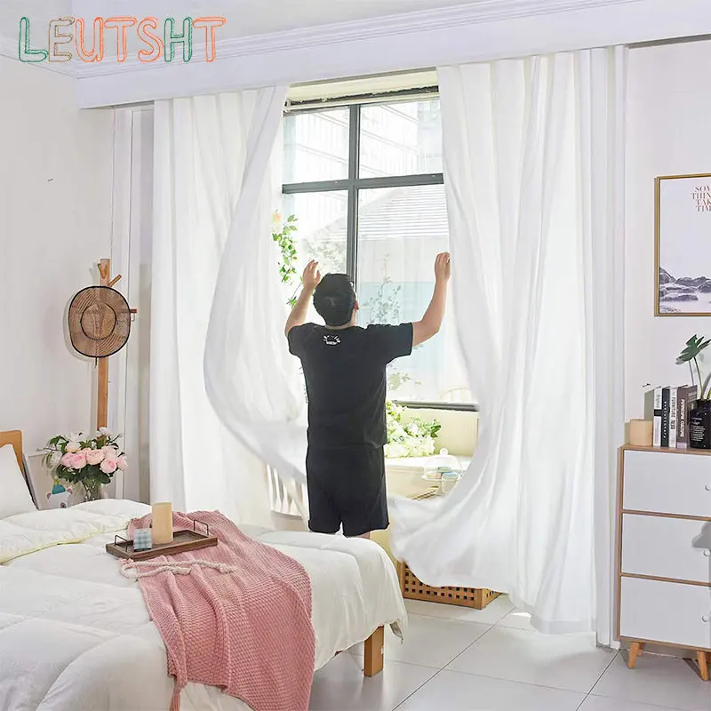 

Light-transmitting and Impervious To Scratch and Hook-resistant Crown Yarn Simplicity Curtains for Living Dining Room Bedroom