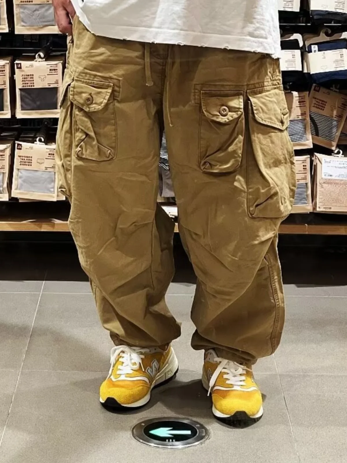 

Retro American Waed Dstring Work Pants Men's Trendy Brand Japanese Sle Heavyweight Loose ape Multi-ket Paratroope...