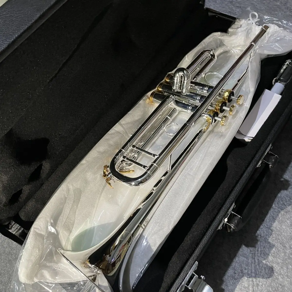 Trumpet b-flat YTR-8335GS two-color silver body gold key professional examination playing instrument