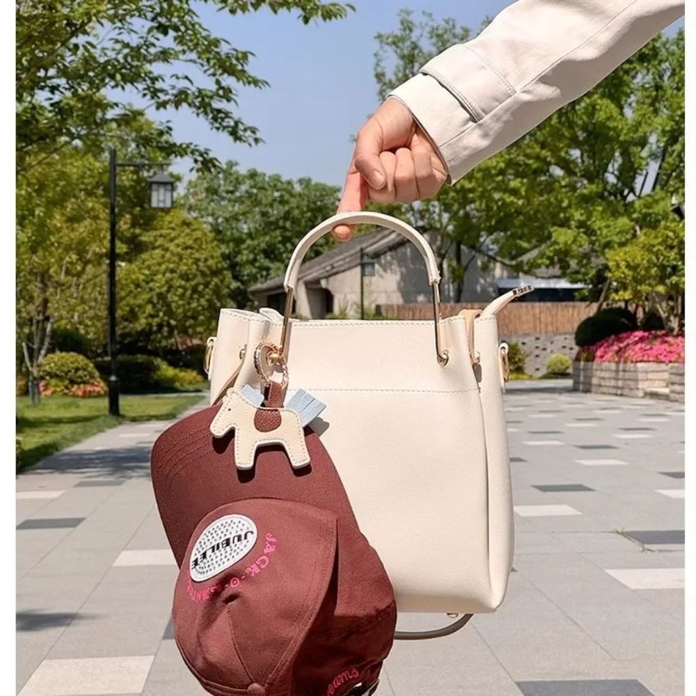 Magnetic Hat Clip Bag Hat Cover Handbag Backpack Luggage PU Leather Hat, Fixed Clip Glasses Bag Accessories Travel Essentials
