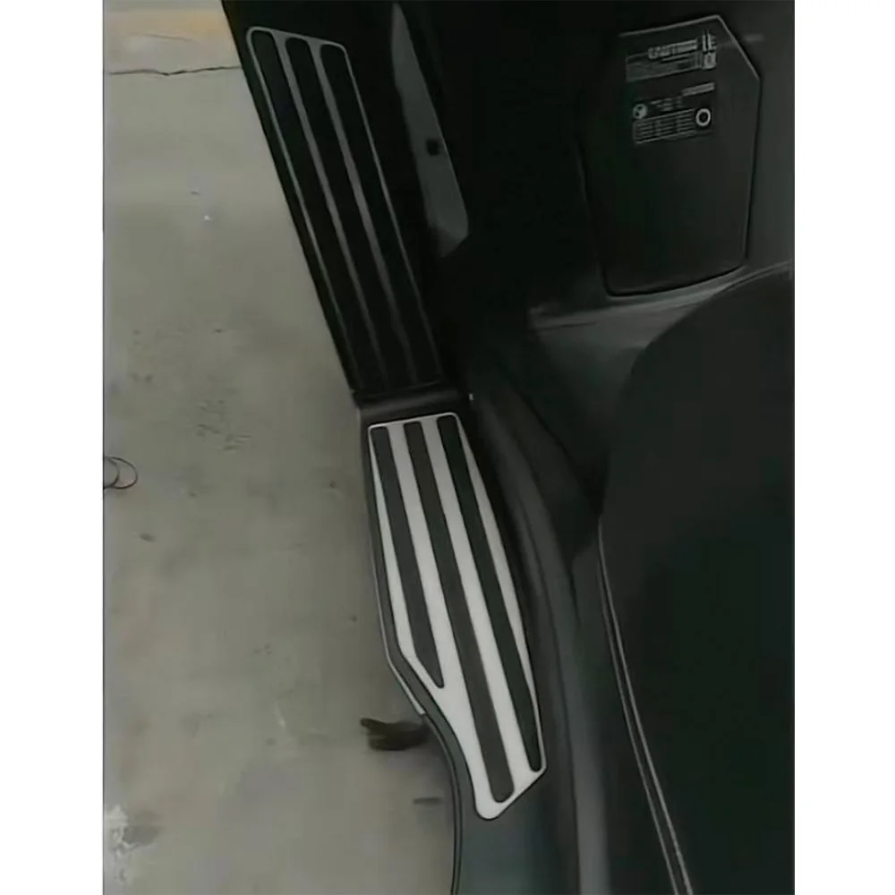 For ARIIC Chinf318 ARIIC Chinf 318 modified pedal motorcycle stainless steel brushed pedal non-slip mat nondestructive installat