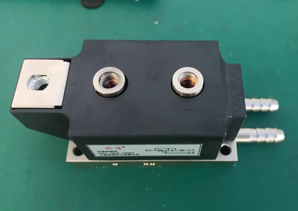 

Мощный тиристорный модуль MTC300A 500-600А 1600В с принудительным воздушным охлаждением для промышленного управления двигателями