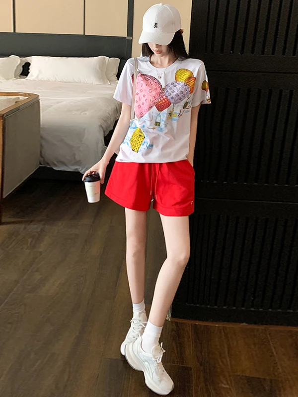 

Summer Fashion Anti-Aging Casual Sports Set Women Loose Slimming White Short Sleeve T-Shirt Red Shorts Two-Piece Set