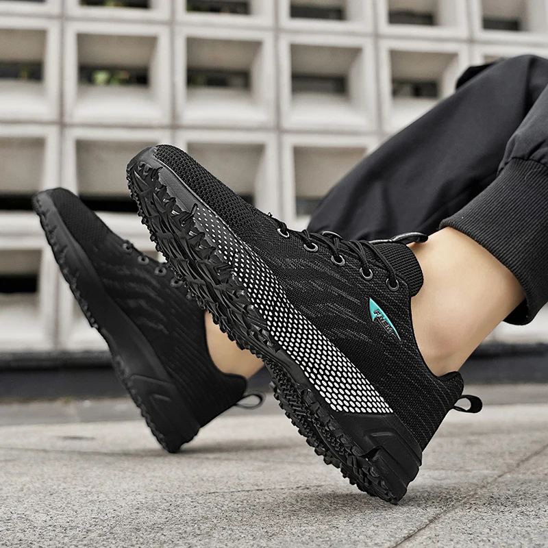 Loafers Hiking Shoe Men's Black Breathable Outdoor Sports Shoes with Durable Mesh Upper Suitable for Women's Gym Bare Foot 2025