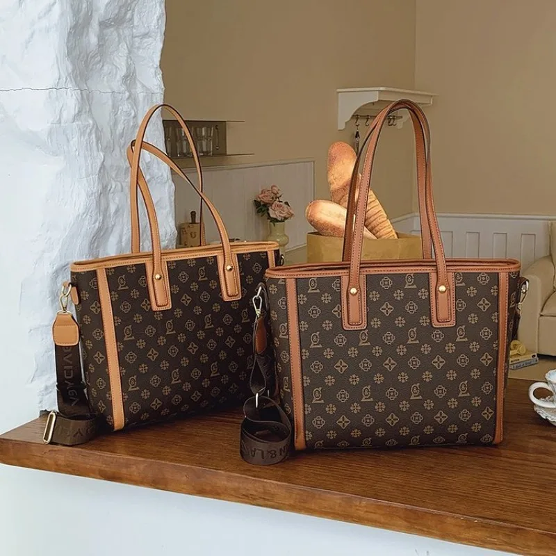 vintage-leather-diaper-bag-clutch-bag-for-ladies-luxury-paris-square-satchel-trendy-design-large-capacity