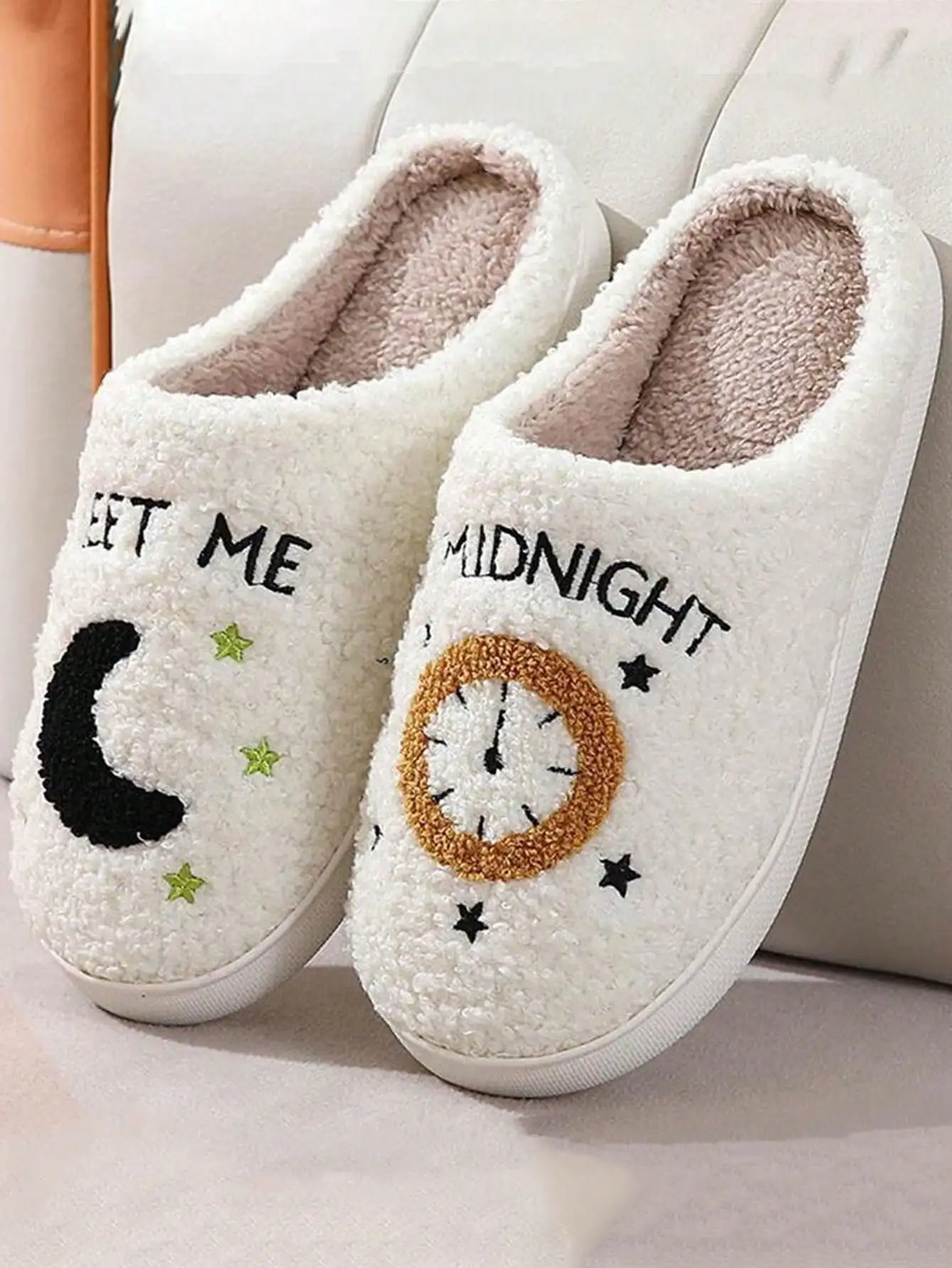 Fashion Trendy Moon Clock Winter Slippers for Women, Comfortable Daily Anti-Slip Indoor Home Fleece Plush Warm Slides