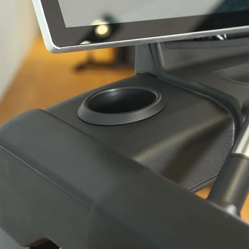 معدات اللياقة البدنية في صالة الألعاب الرياضية التجارية شديدة التحمل لتمارين القلب بقوة 3.0 حصان مع شاشة لمس 32 بوصة