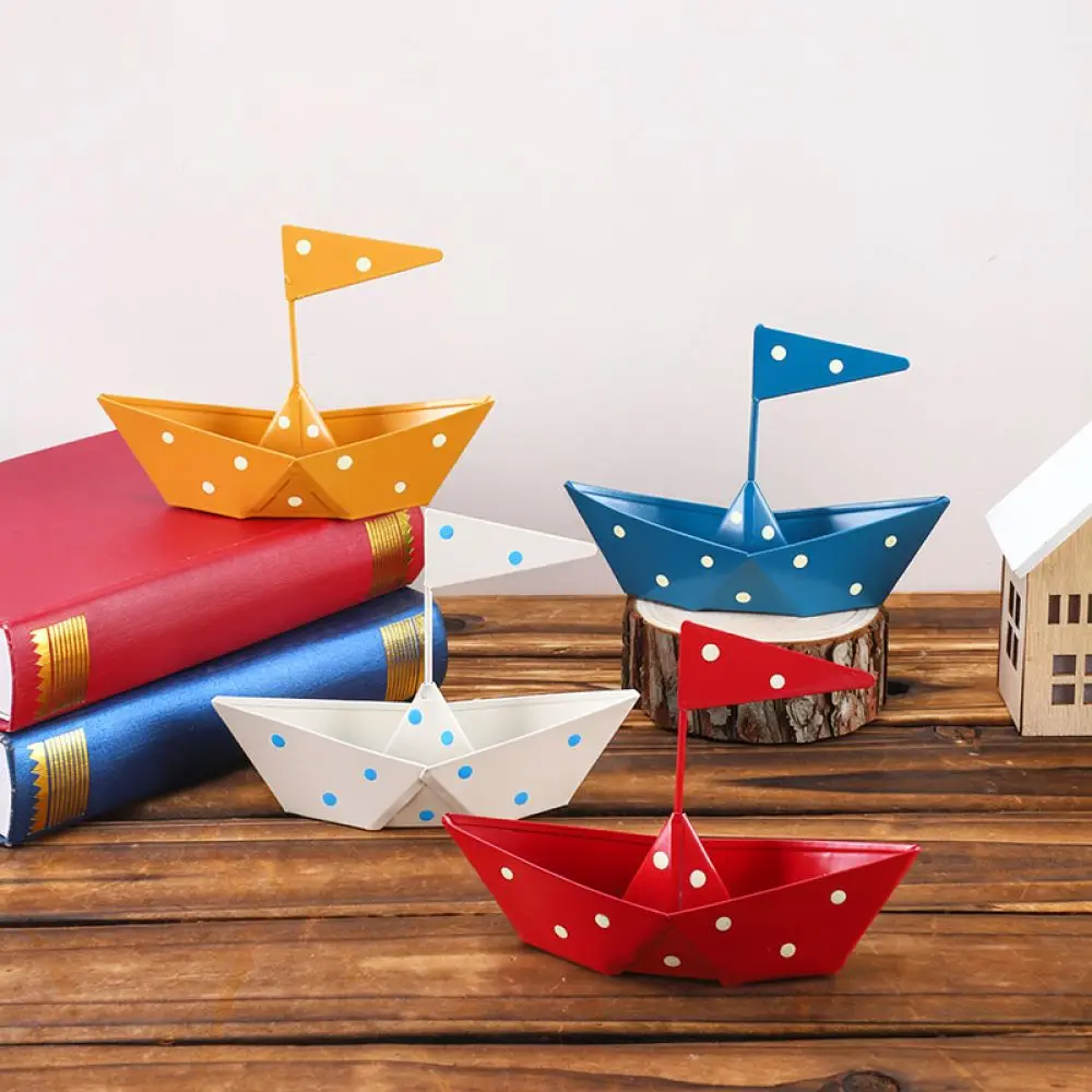 Nordic Retro Metal Sailboat Ornament Vintage Sailing Ship Figurine For Home Decor Office Desk Living Room Shelf Decorative