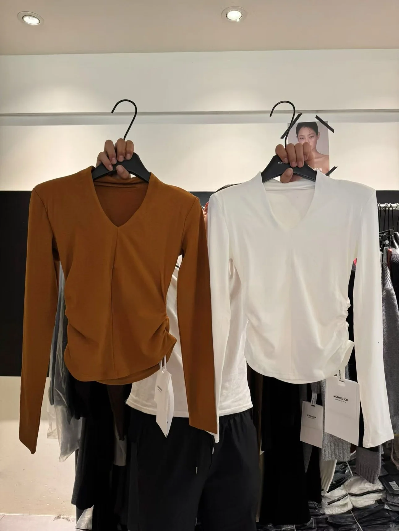 

Slim Fit Long Sve Fce Lined ort Length V Ne T irt Женские модные поездки на работу Sle Корейская версия Pure Color Cotton W...