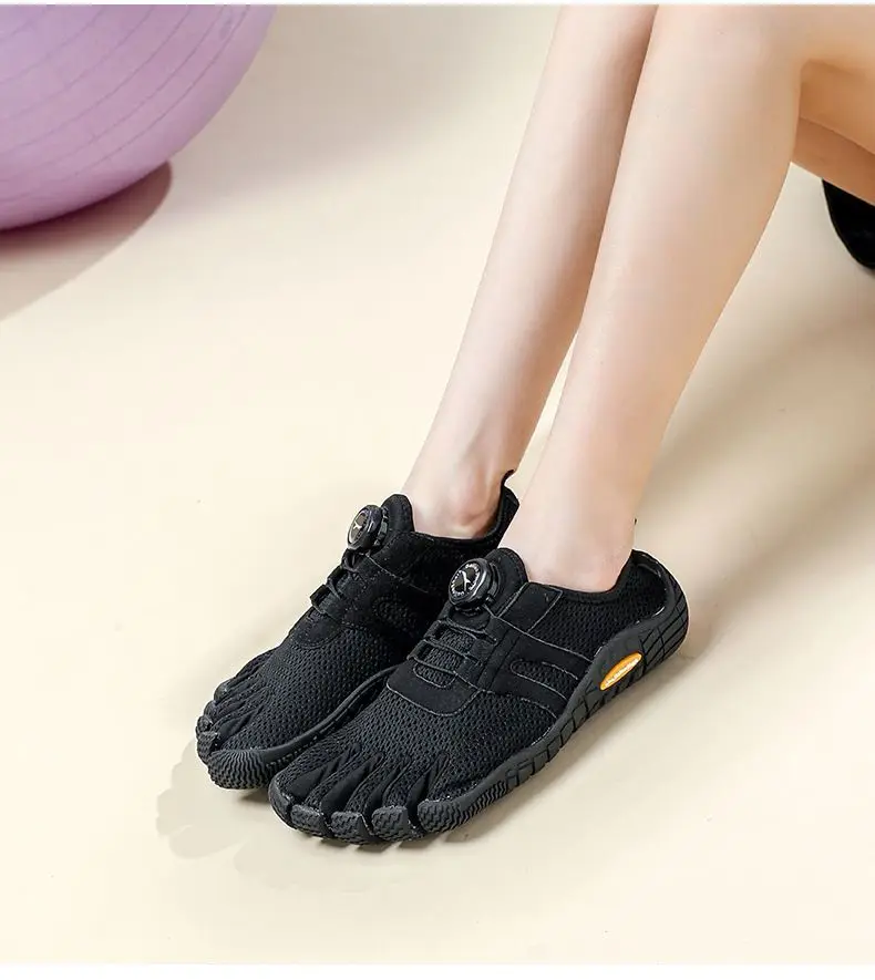 Breathable strength training shoes, non-slip fitness shoes, professional men's weightlifting shoes, balance squat shoes.
