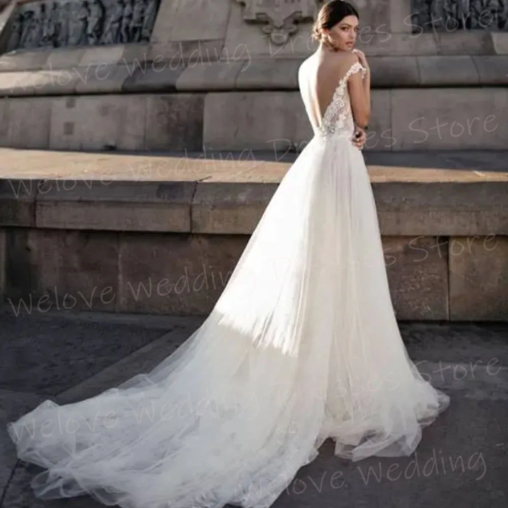 Modern Romantic A Line Women's Wedding Dresses Fascinating Appliques Lace Bride Gowns Sexy Classic Backless Vestidos Novias Boda