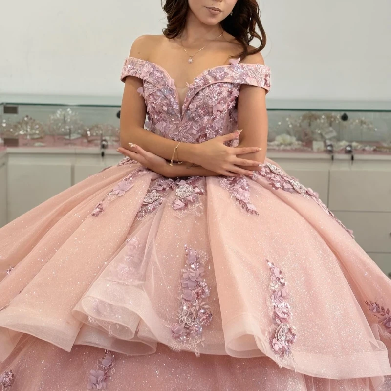 فساتين Quinceanera الوردية اللامعة قبالة الكتف زين زهرة الديكور كريستال تول حفلة عيد ميلاد الحلو 16 فستان Vestidos 15