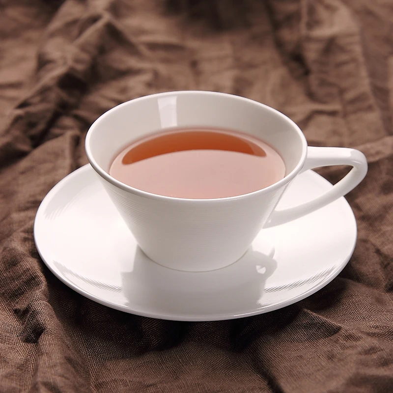 Taza de Café de Porcelana Blanca Pura de 160 ml, Tazas de Cerámica Estilo Nórdico Simple para Latte, Taza Creativa y Elegante para Café de la Tarde con Cuchara