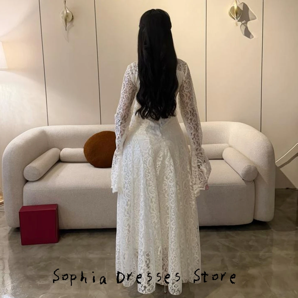 Customized Crew Neck Flare Sleeve Long Sleeves Evening Dress Elegant Lace Celebrity Gowns Delicate Zipper Back Party Dress