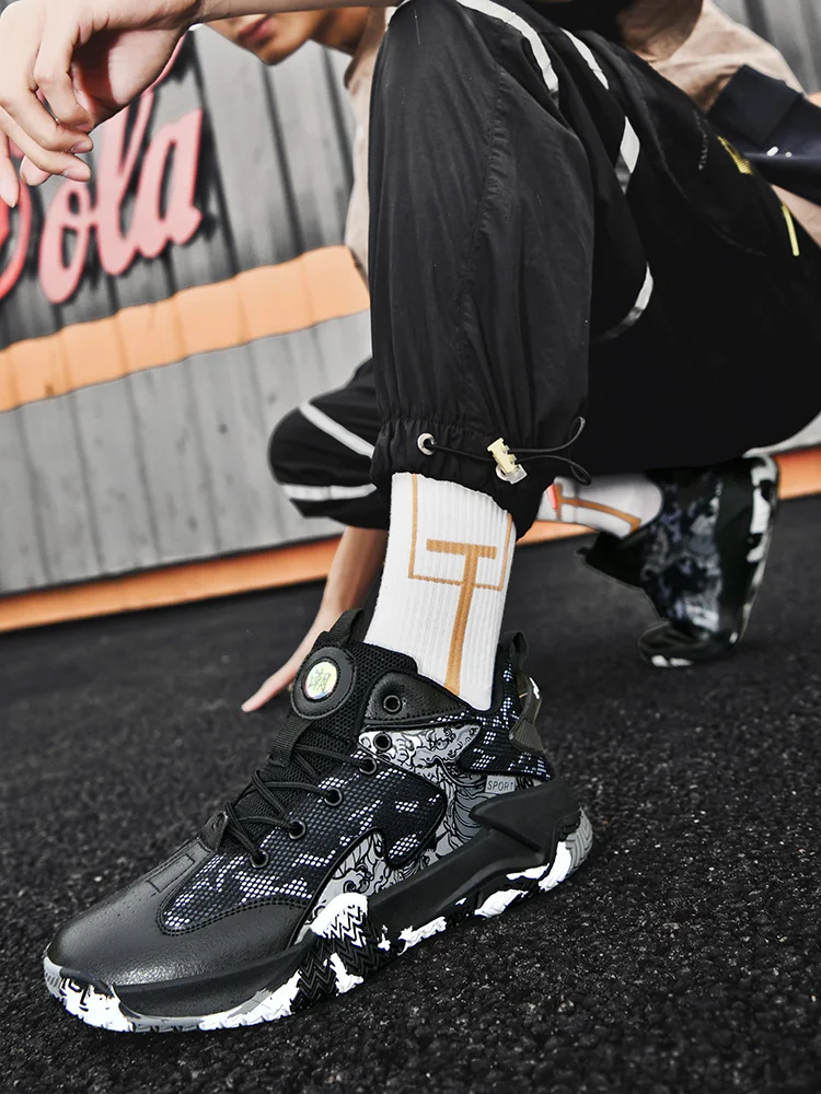 Men's Running Shoes Outdoor Jogging Non-slip Luxury Shoes Mesh Breathable Trainer Sneakers Cushioned Couples Trail Shoes