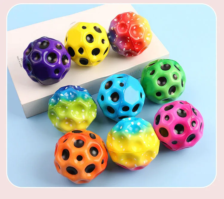 High BOUNCE Relief Ball Solid PU โฟมยืดหยุ่น Ball Hole Ball Moon หินกลางแจ้งของเล่น