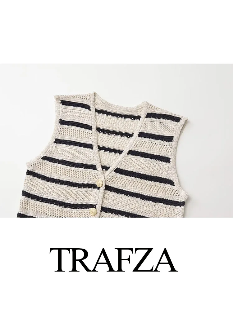 TRAFZA Summer Vest Woman 2024 Trendy Stripe V-Neck Sleeveless Buttons Single Breasted Sweater Tops Female Casual Knitted Tops