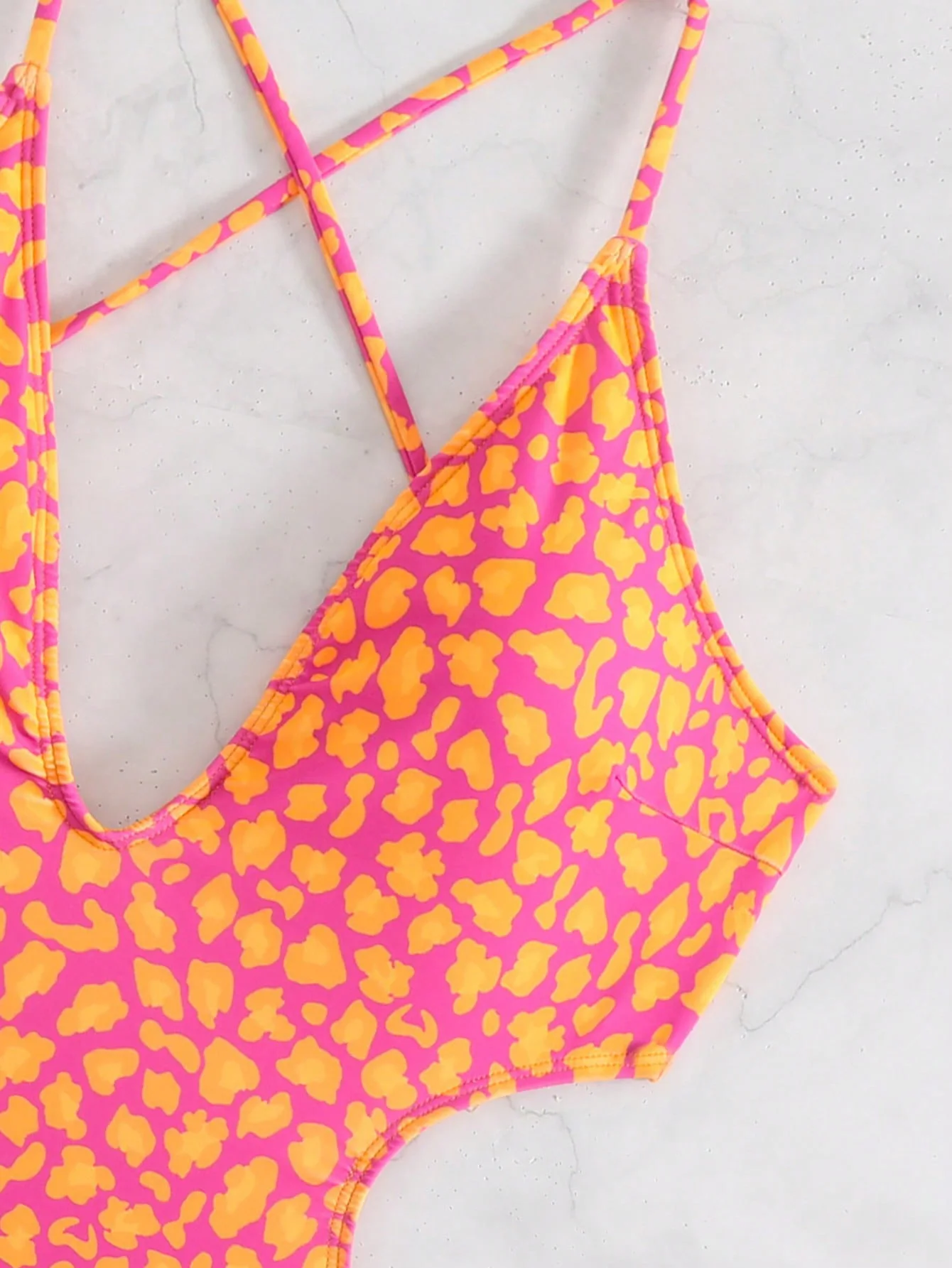 Letni, wycięty, kwiatowy kombinezon, nowość 2026, seksowny damski strój jednoczęściowy z wycięciami, wiązany na plecach, sportowy monokini do gorących źródeł.