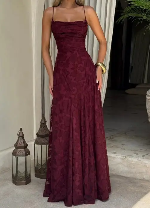 2025, sexy en elegante stijl jarretel hoog getailleerde lange rok, laag uitgesneden vierkante halslijn, taille cinching a-lijn jarreteljurk