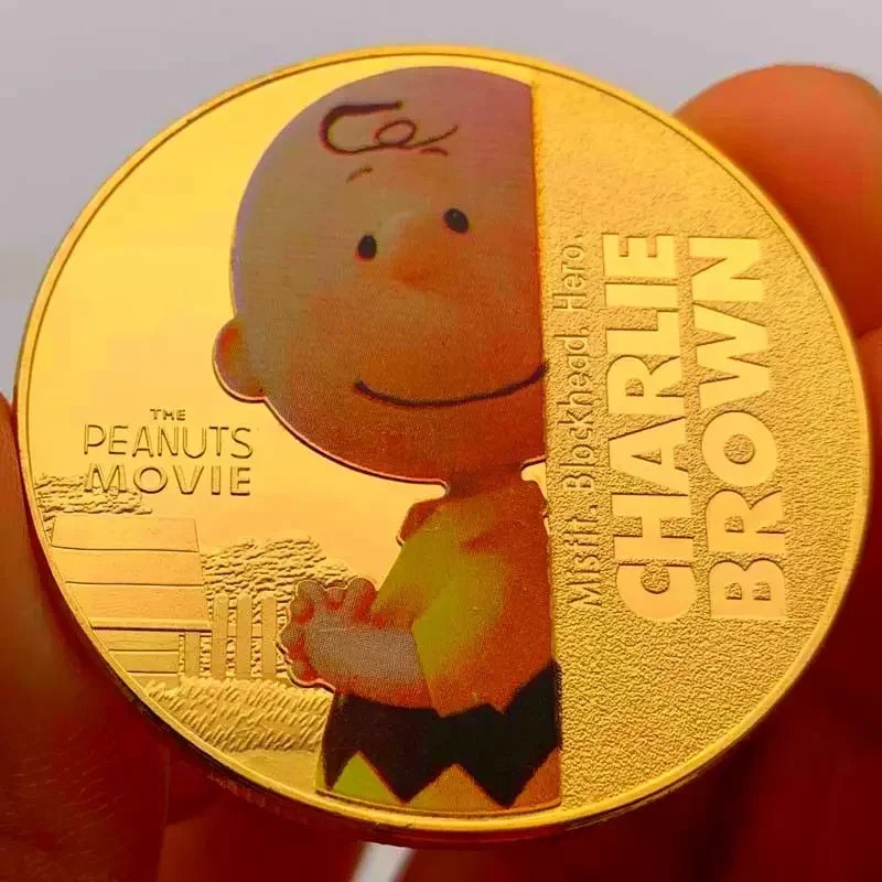 New Snoopy Movie Commemorative Coins Peanuts Charlie Brown Gold-colored Metal Coin Animes Figure Children\'s Birthday Gift Toys