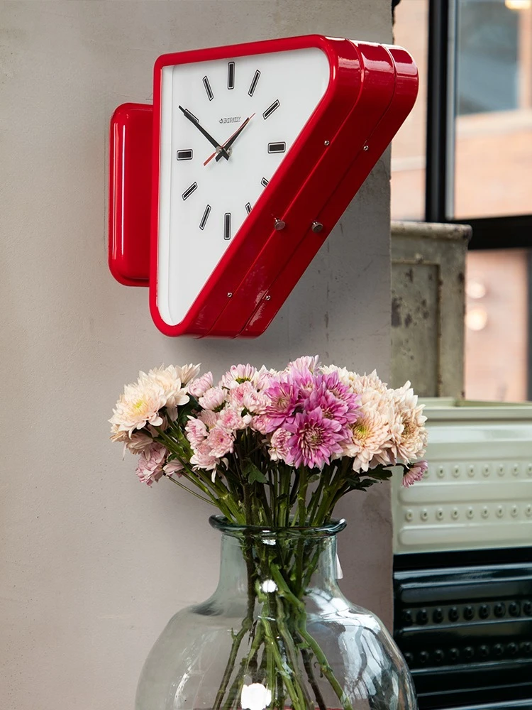 ساعة حائط مثلثة معدنية على الوجهين، ساعة حائط صامتة، ديكور حائط بسيط #3