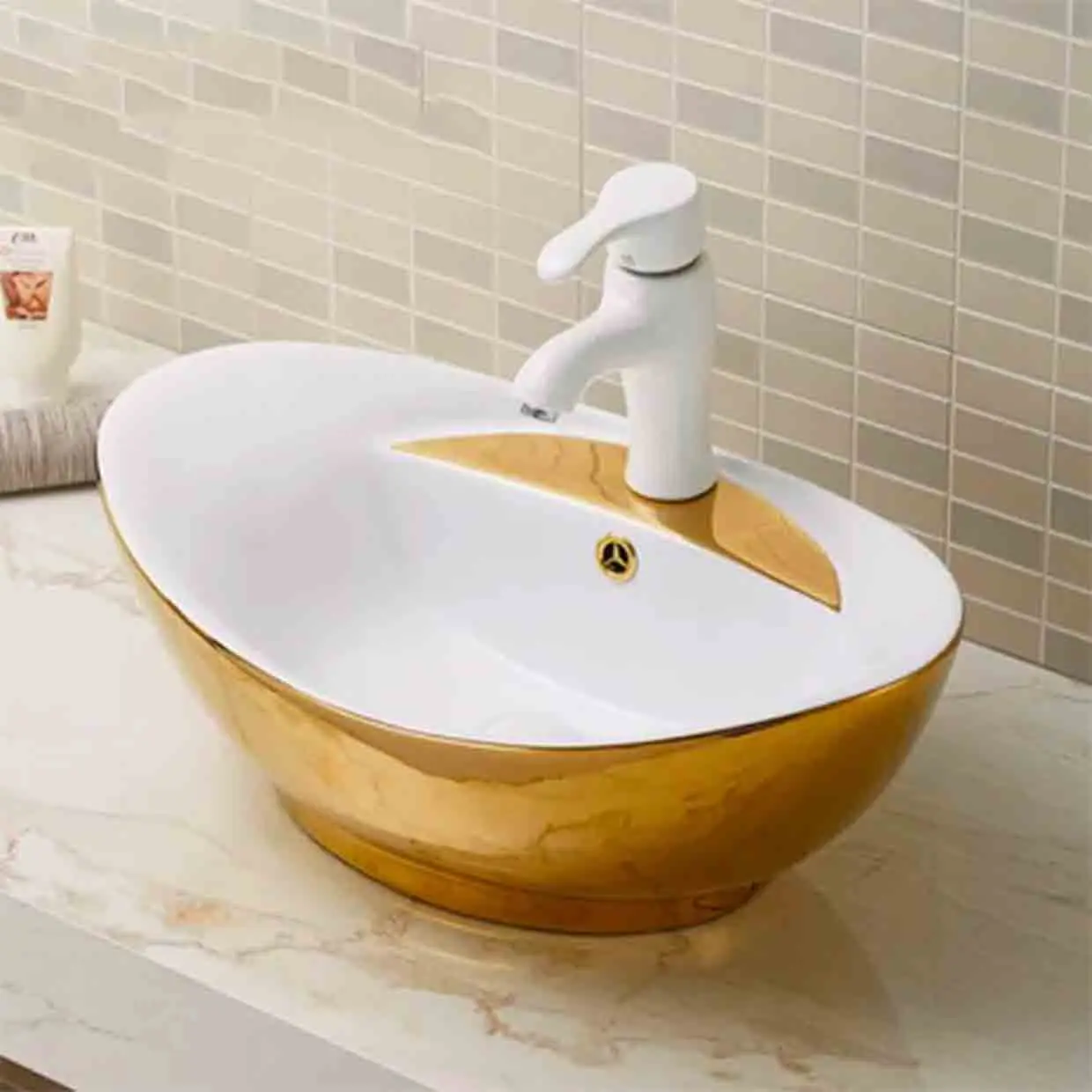 

Golden Countertop Basin Ceramic Art Basin European Bathroom Washbasin ModernRetro Balcony Countertop Sinks 590*590*210mm