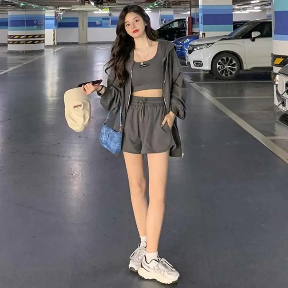 Oversized Casual Sports Set Pockets Comfortable Sport Three-piece Set Casual Fashion Top Shorts Set Daily Wear