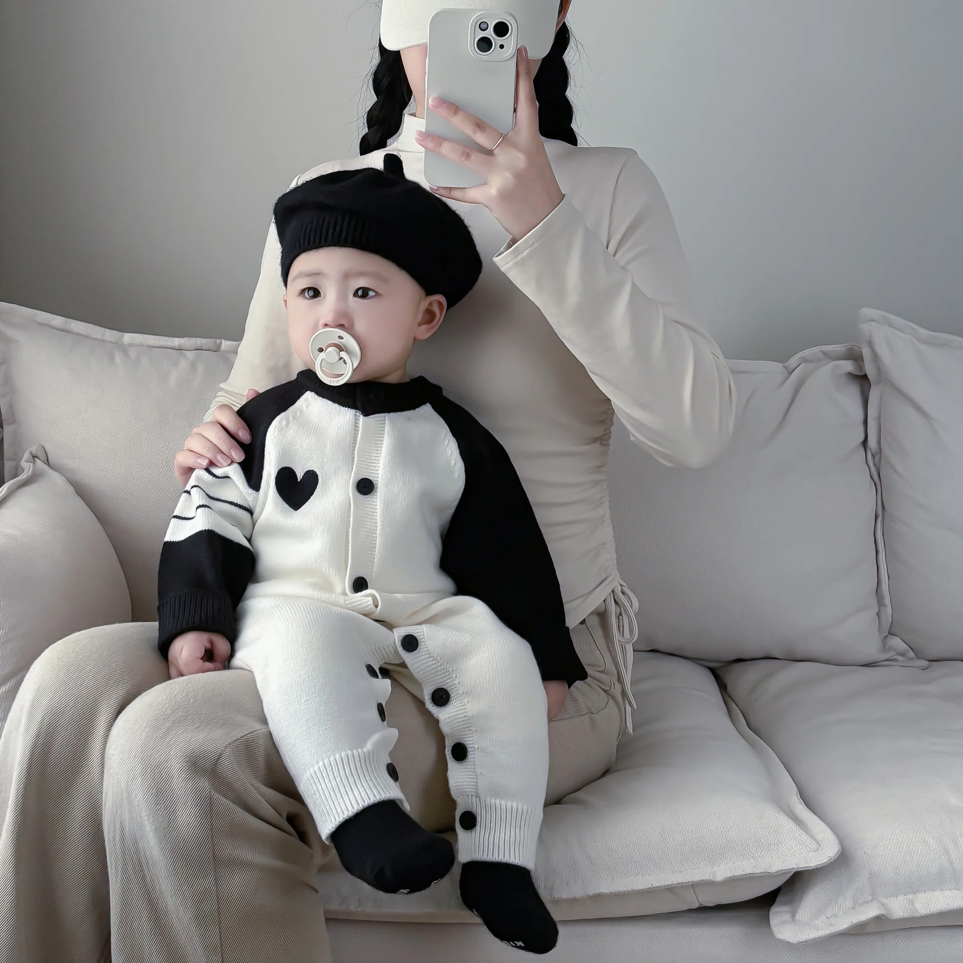 جديد ربيع الخريف الاطفال أسود أبيض رمادي المرقعة اللون محبوك البلوزات طويلة الأكمام الطفل السروال القصير الوليد بنين بنات 1-3 سنوات