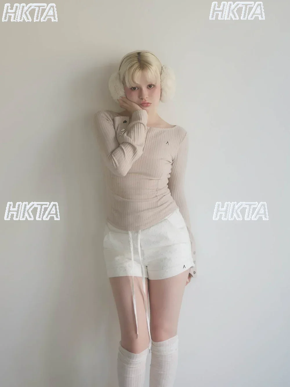 

Japanese Style Off-Shoulder Button Knitted Tshirt Top Exquisite Cuffs Embroidered Long Sleeve T-Shirt Base Layer Outerwear Tops