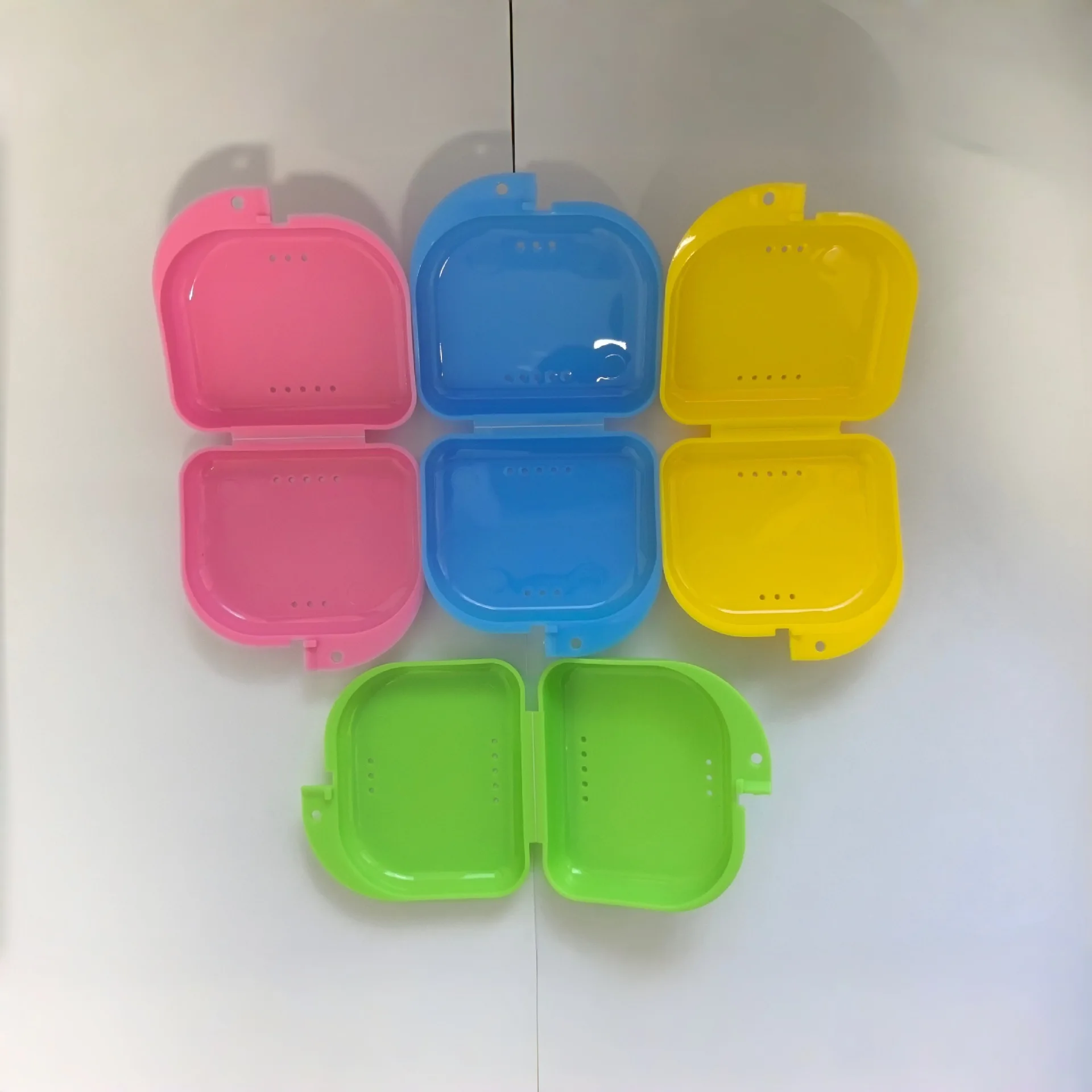 50Plastic Oral Hygiene Supplies Tray Denture Storage Box Dental Retainer Orthodontic Mouth Guard Container Dental Appliance Case