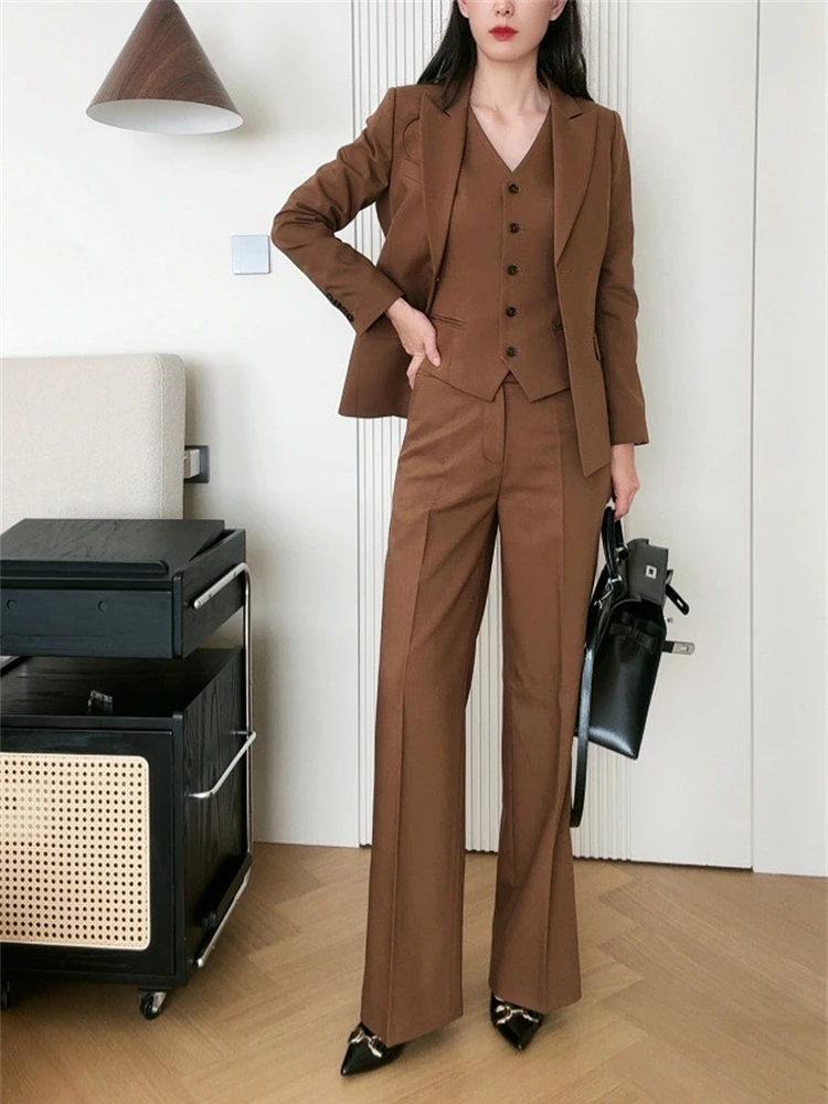 厚みのあるディープブラウンのスリーピーススーツセット女性用ビジネスインタビュープロフェッショナル秋冬通勤スタイルテーラードフィット